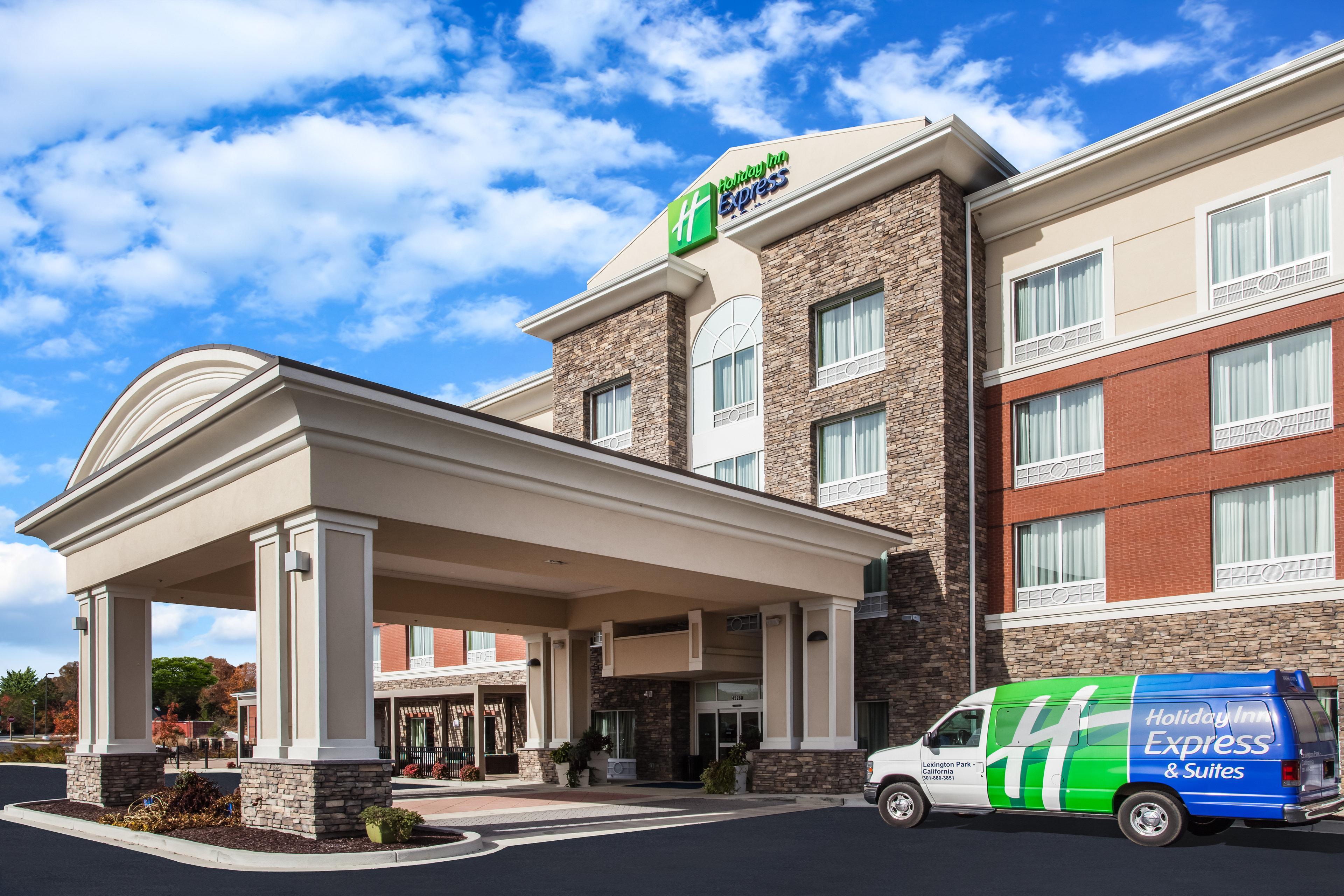 Holiday Inn Express & Suites Lexington Park California By Ihg Exterior foto